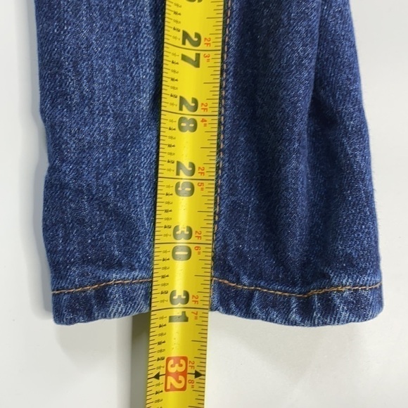 Vintage Levi's 550 Relaxed Fit Tapered Leg Destroyed Jeans Size 3 Med. 25x31 - Picture 11 of 12